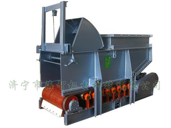 用手動、電動、液動或氣動驅(qū)動齒輪帶動弧型齒條來開啟或關(guān)閉扇型閘門